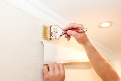 Pose de papier peint à Écotay-l'Olme — revêtements muraux et toiles de verre